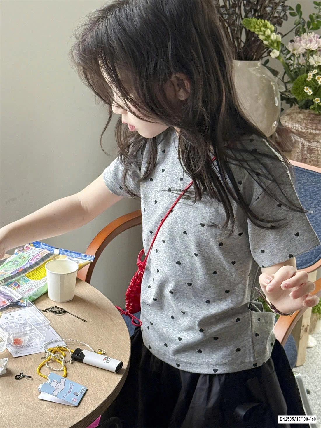 ÁO THUN CHẤM BI KHOÉT LƯNG