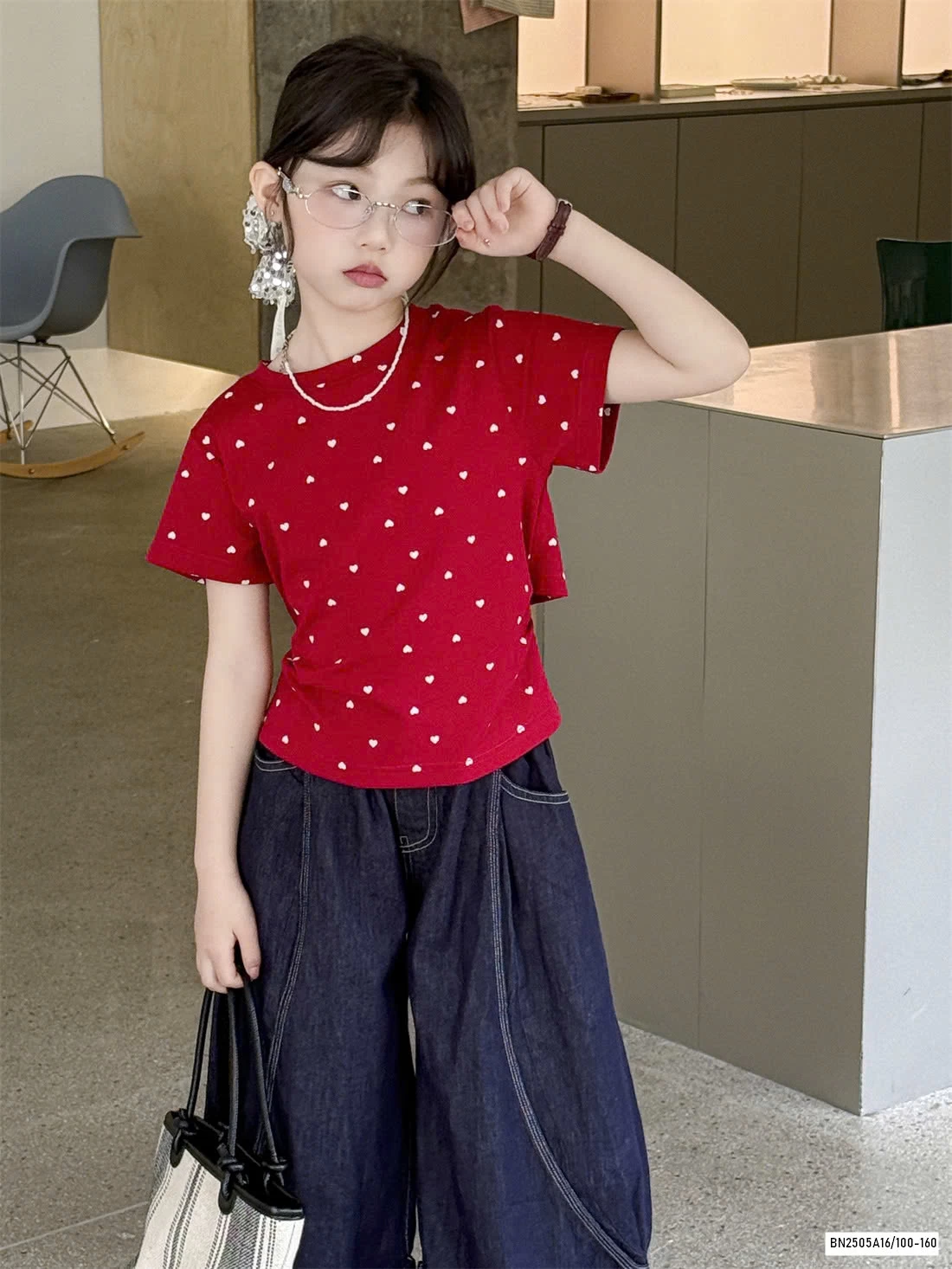 ÁO THUN CHẤM BI KHOÉT LƯNG