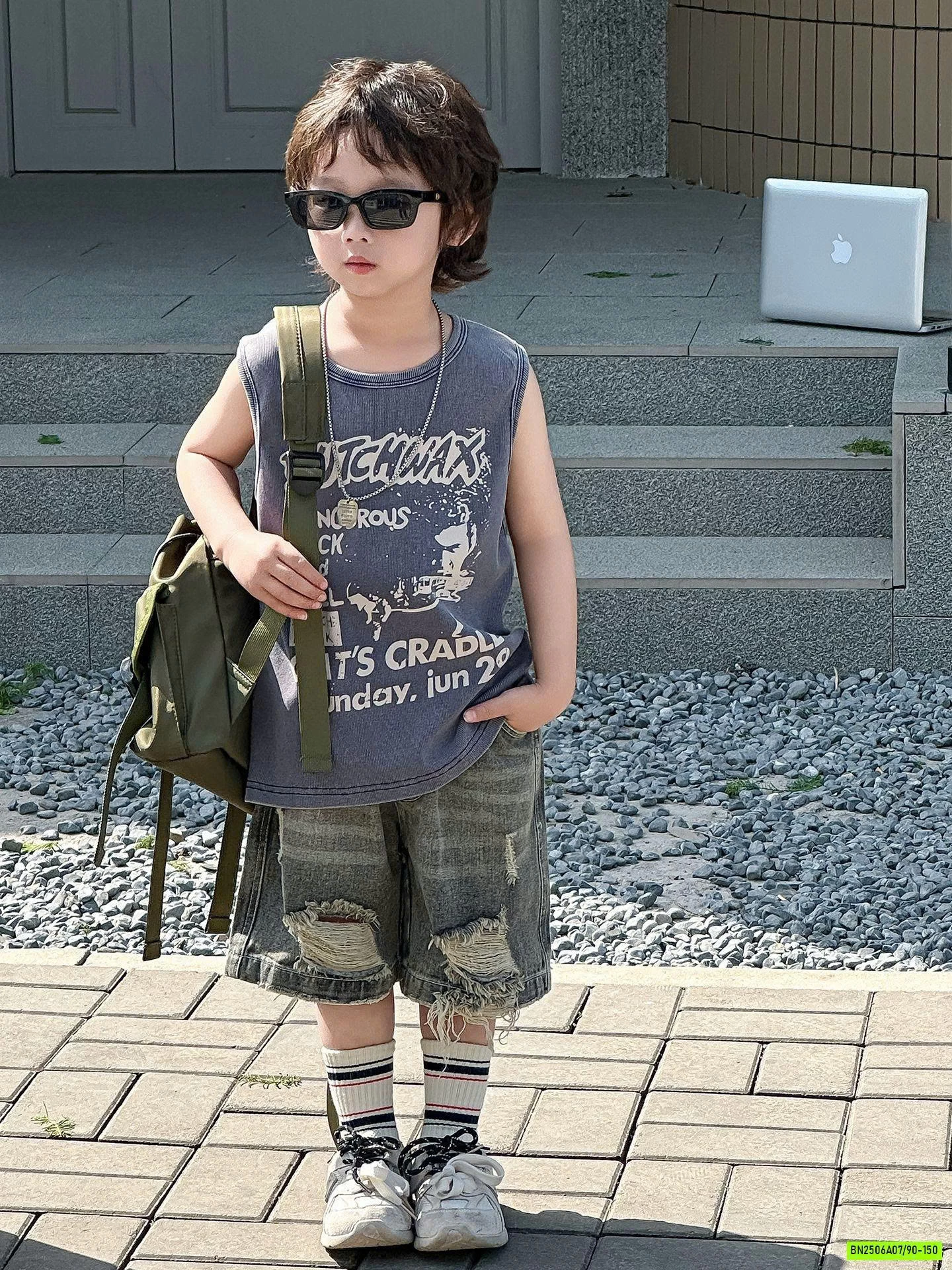 ÁO SÁT NÁCH IN CHỮ BẠC MÀU