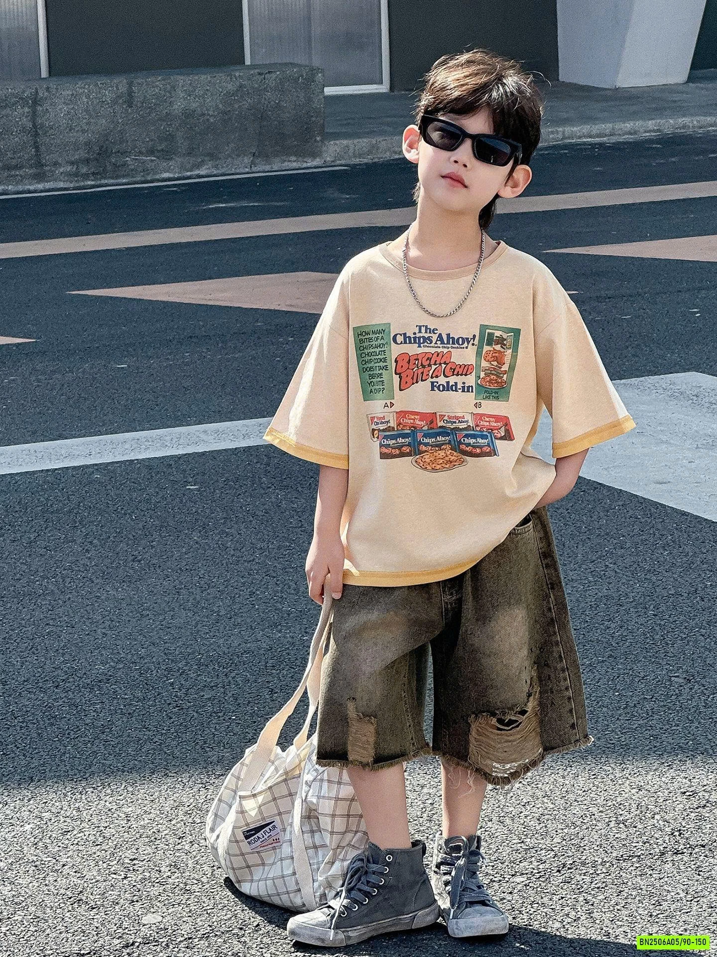 ÁO THUN BÁNH NGỌT MIX JEANS RÁCH