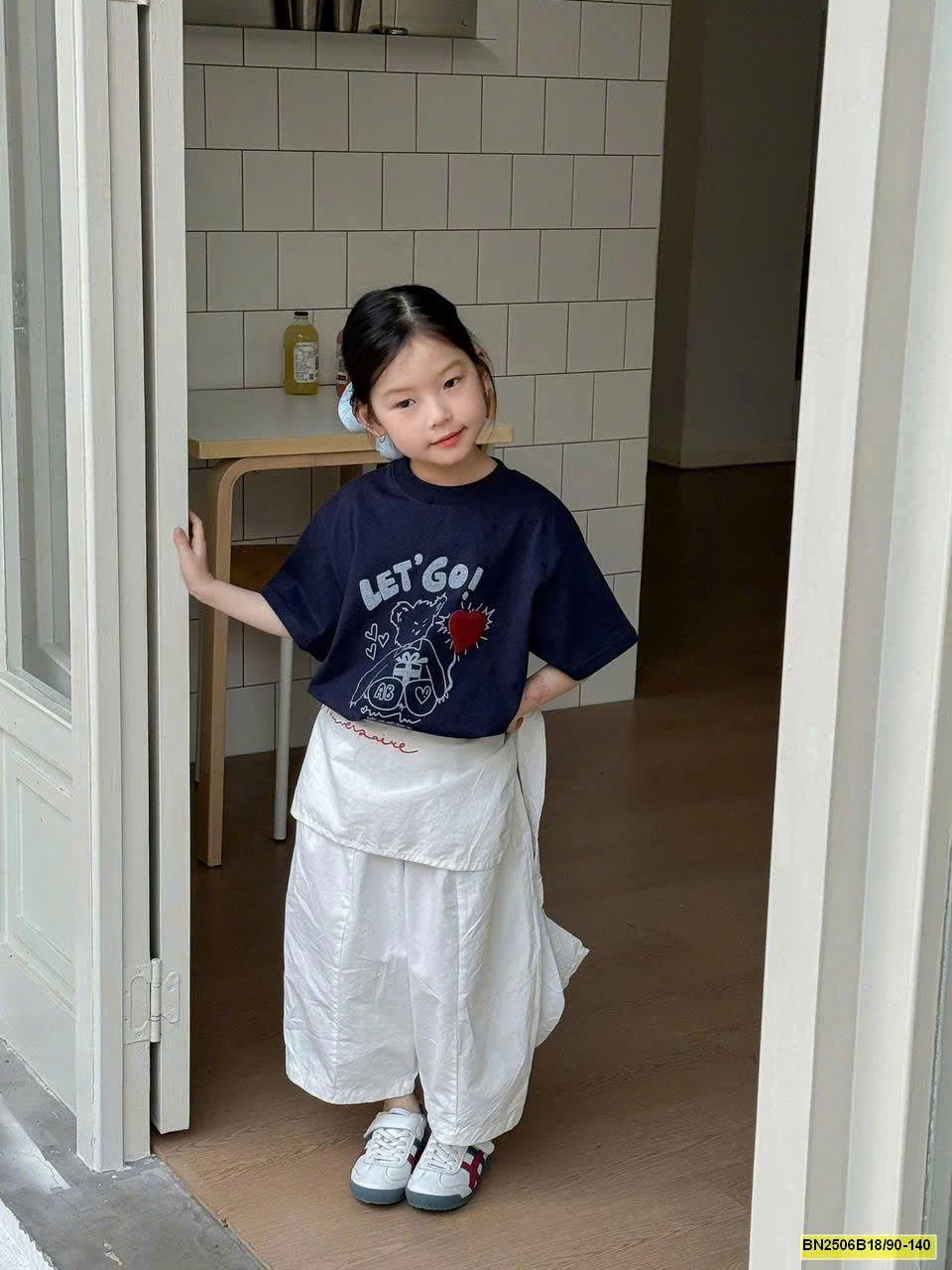 SÉT ÁO THUN MIX QUẦN SUÔNG TRẮNG