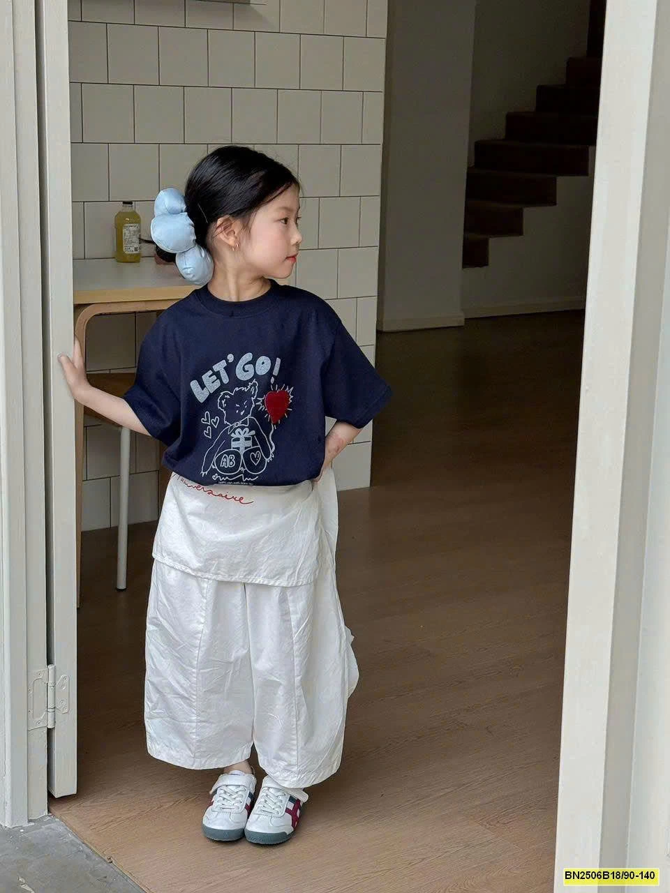 SÉT ÁO THUN MIX QUẦN SUÔNG TRẮNG