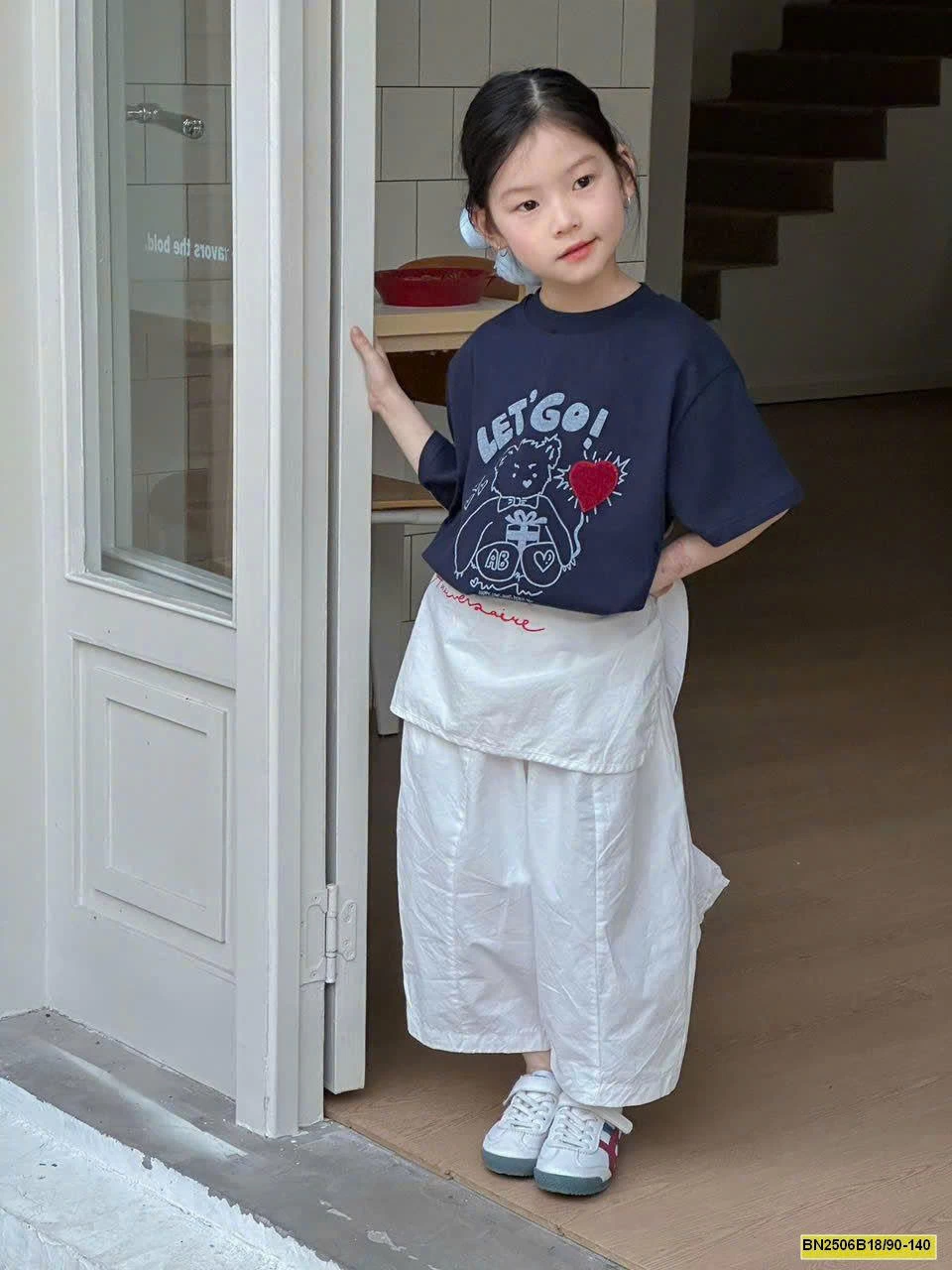 SÉT ÁO THUN MIX QUẦN SUÔNG TRẮNG