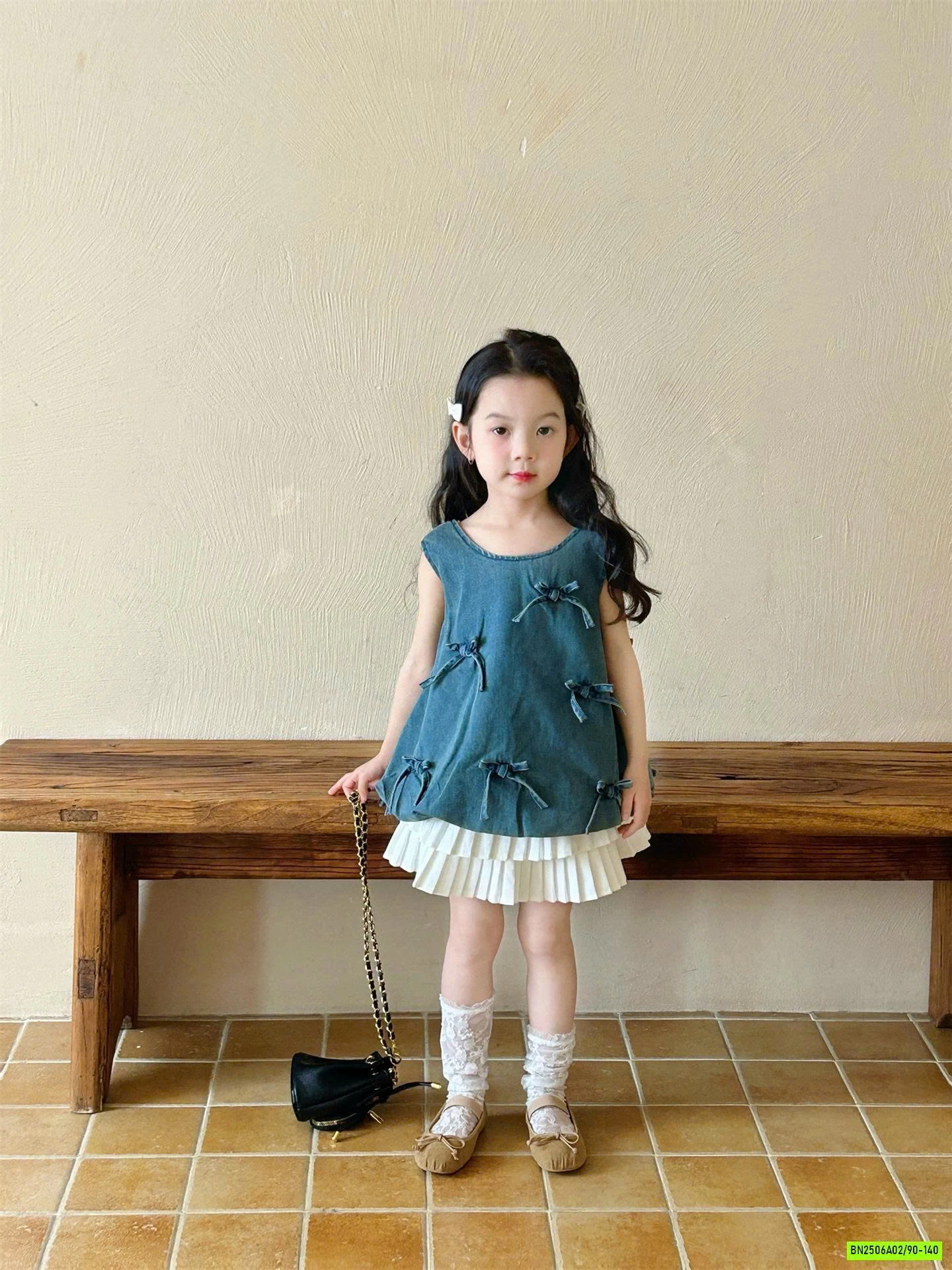 ÁO DENIM SÁT NÁCH GẮN NƠ MIX CV