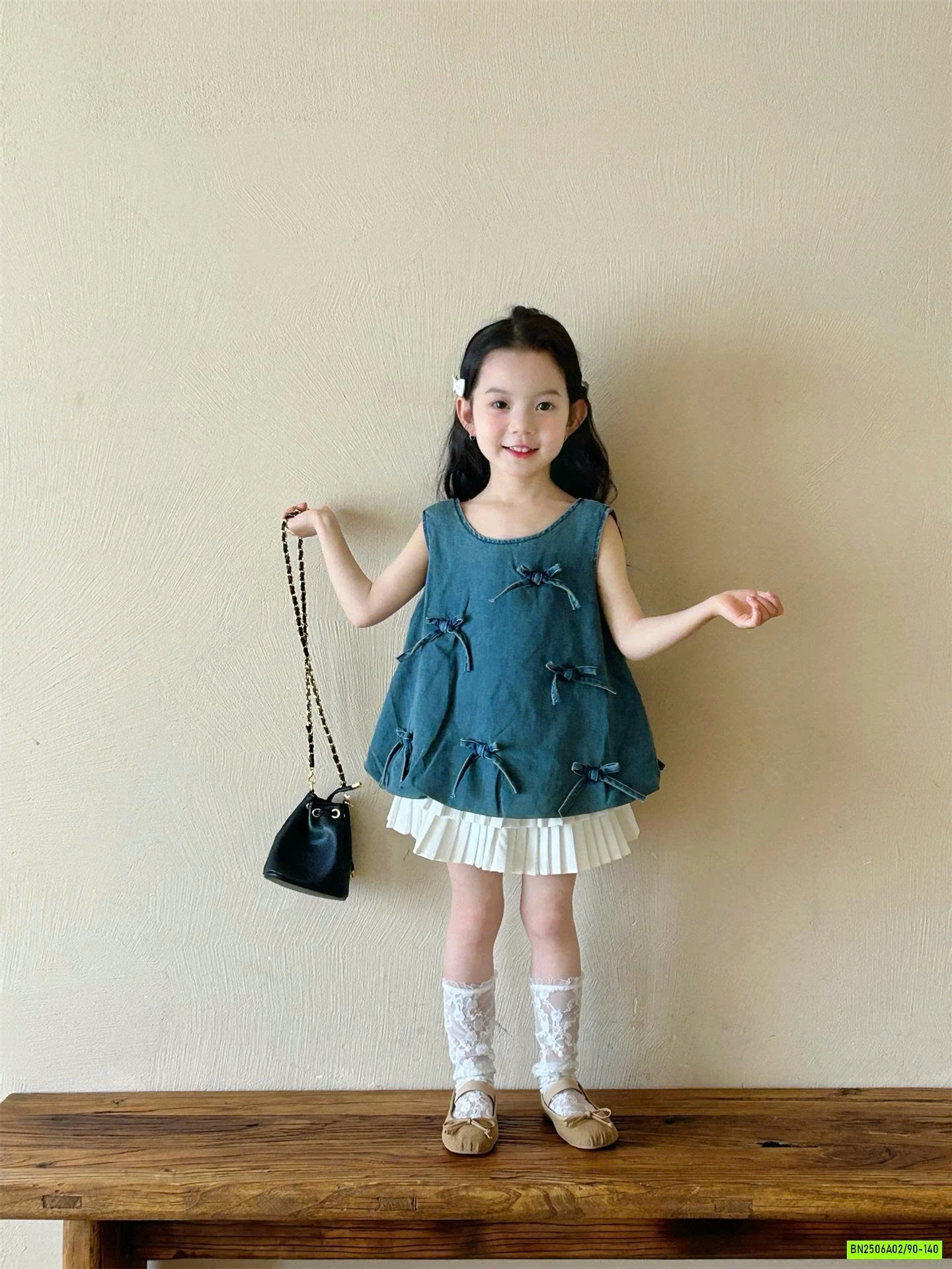 ÁO DENIM SÁT NÁCH GẮN NƠ MIX CV