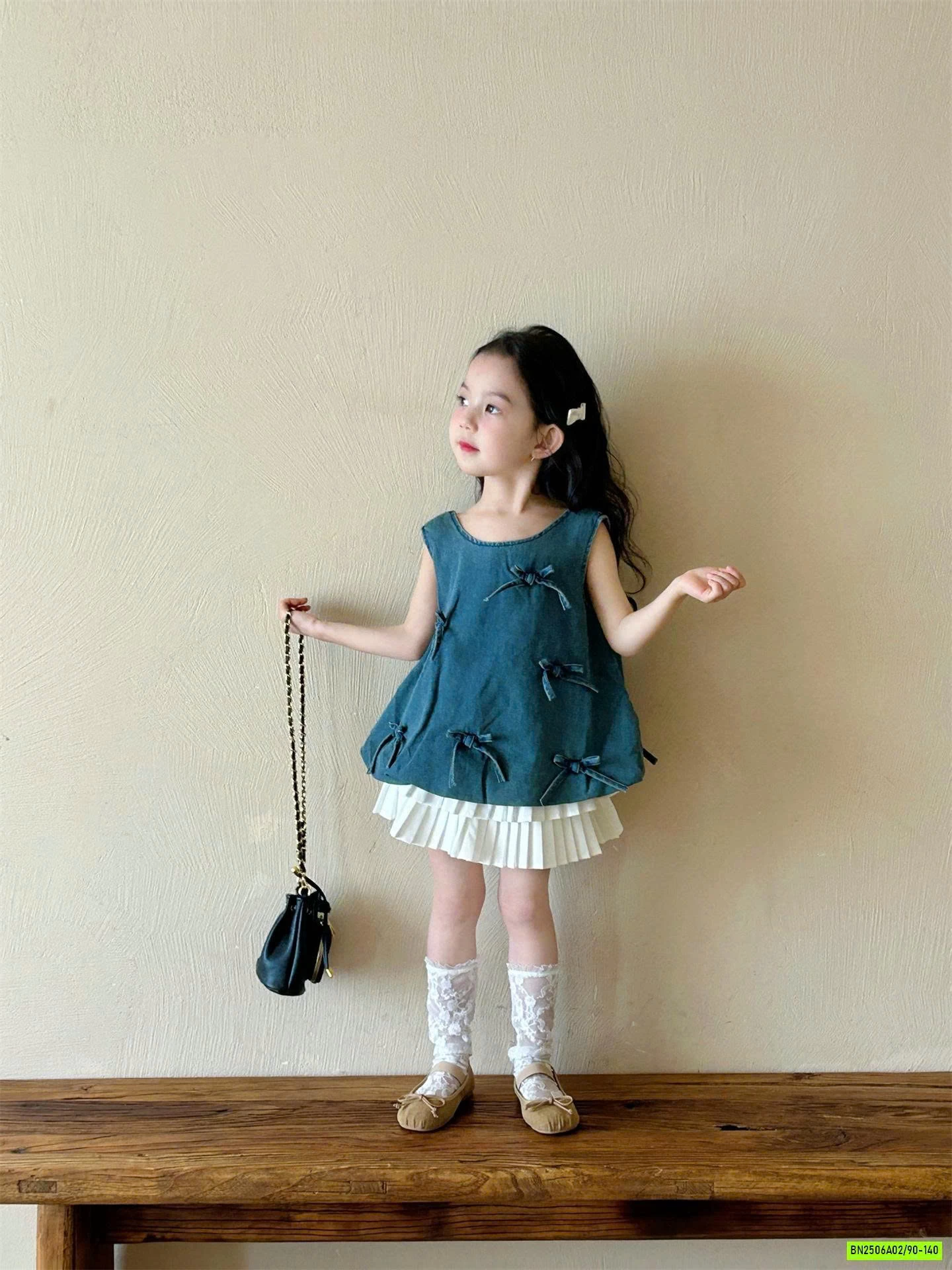 ÁO DENIM SÁT NÁCH GẮN NƠ MIX CV