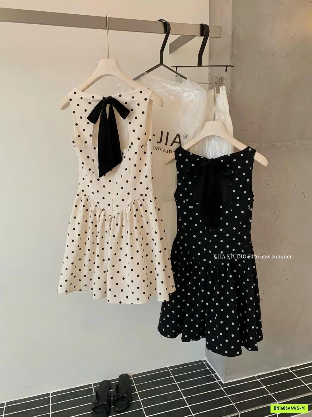 ĐẦM SÁT NÁCH XÒE CHẤM BI YJIA