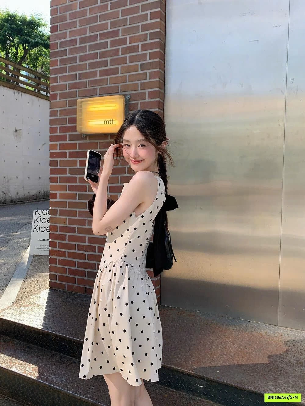 ĐẦM SÁT NÁCH XÒE CHẤM BI YJIA