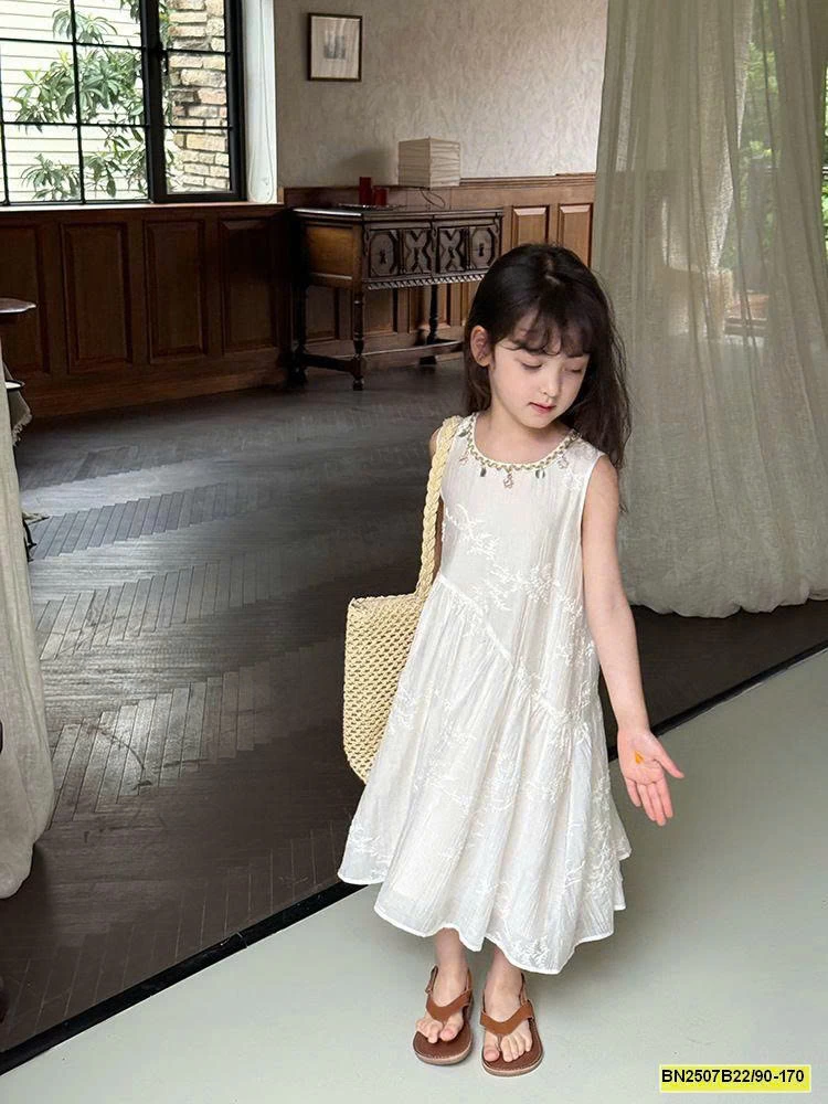 ĐẤM THÊU HOA SÁT NÁCH AMBB 25E026