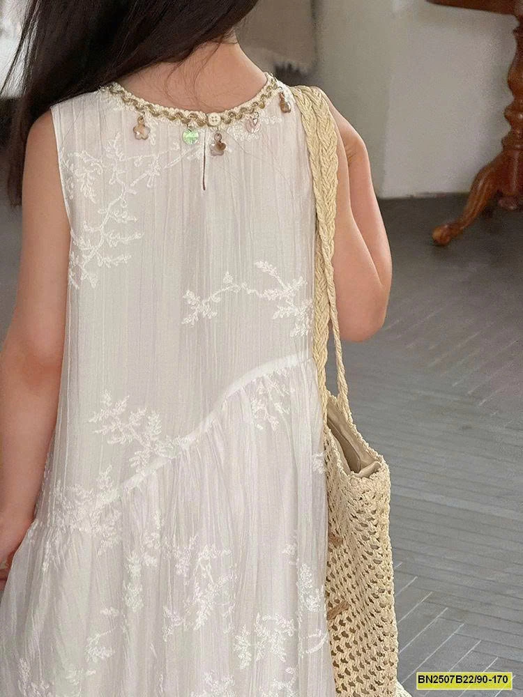 ĐẤM THÊU HOA SÁT NÁCH AMBB 25E026