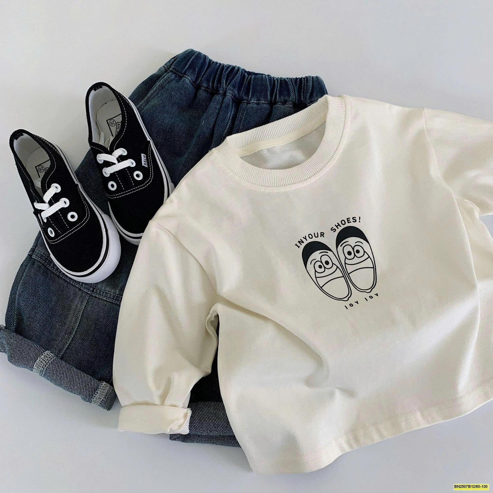 ÁO THUN ĐÔI GIÀY DÀI TAY