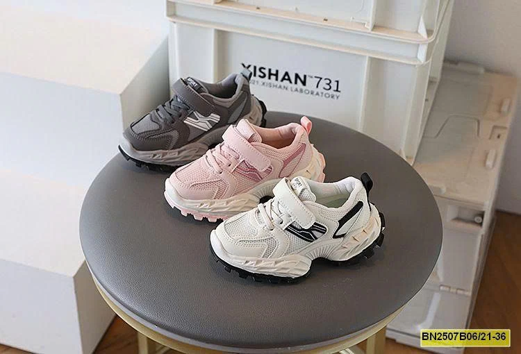 GIÀY THỂ THAO QUAI DÁN CHO BÉ