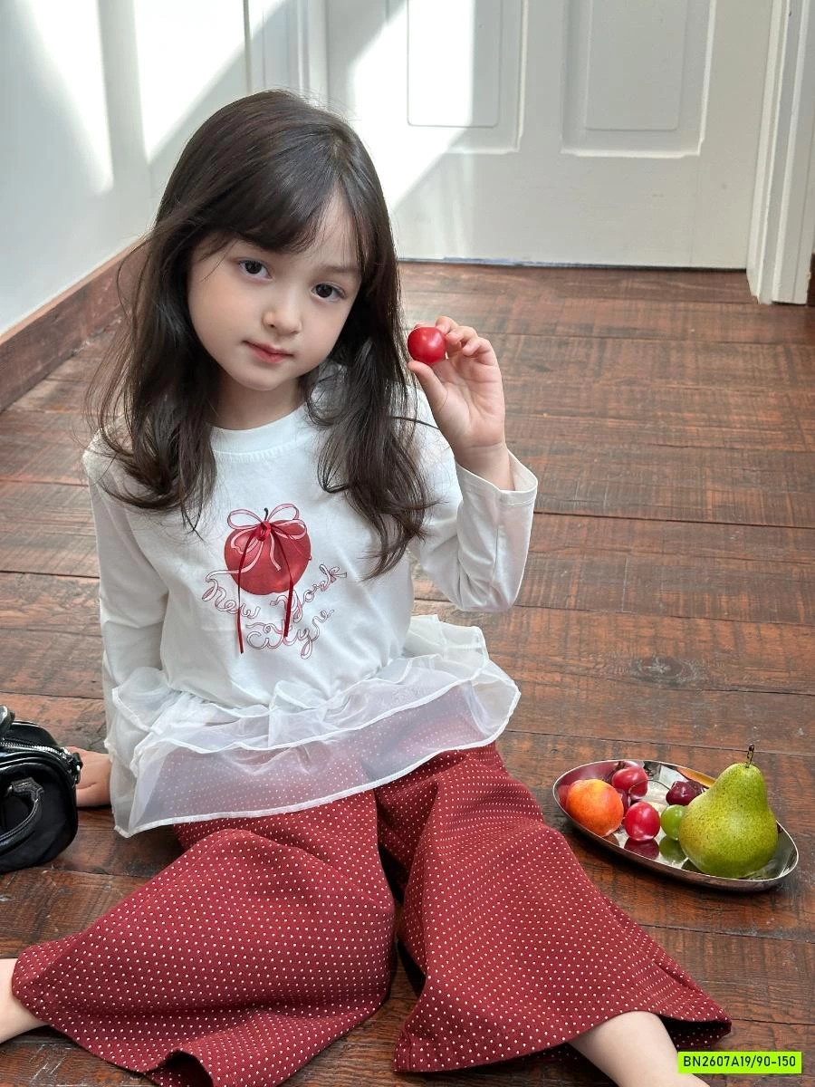 ÁO VIỀN REN MIX QUẦN ĐỎ SUÔNG