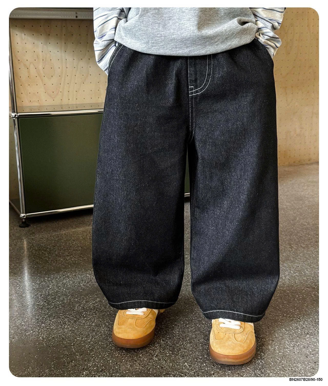 QUẦN JEAN SUÔNG ĐEN