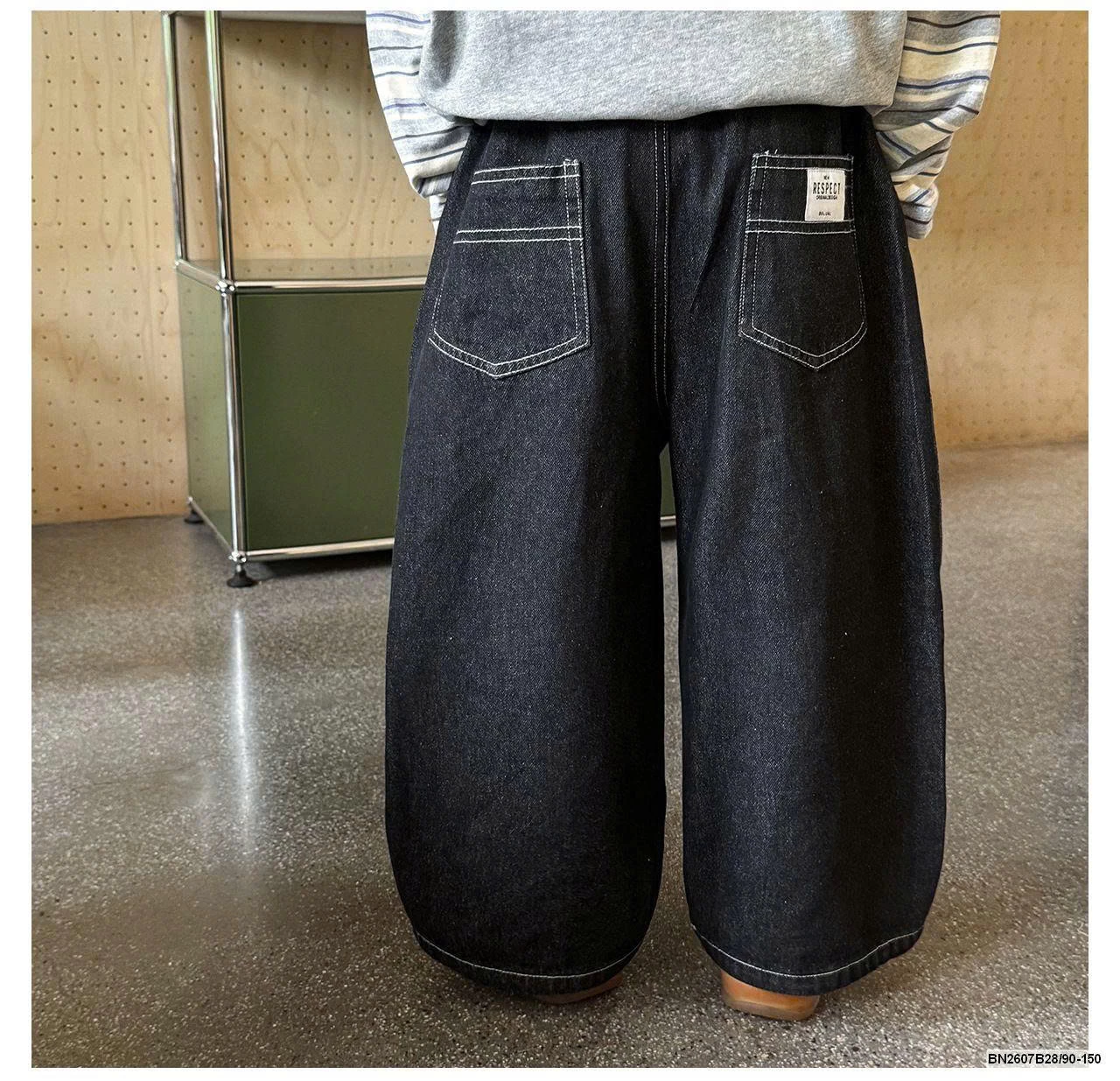 QUẦN JEAN SUÔNG ĐEN