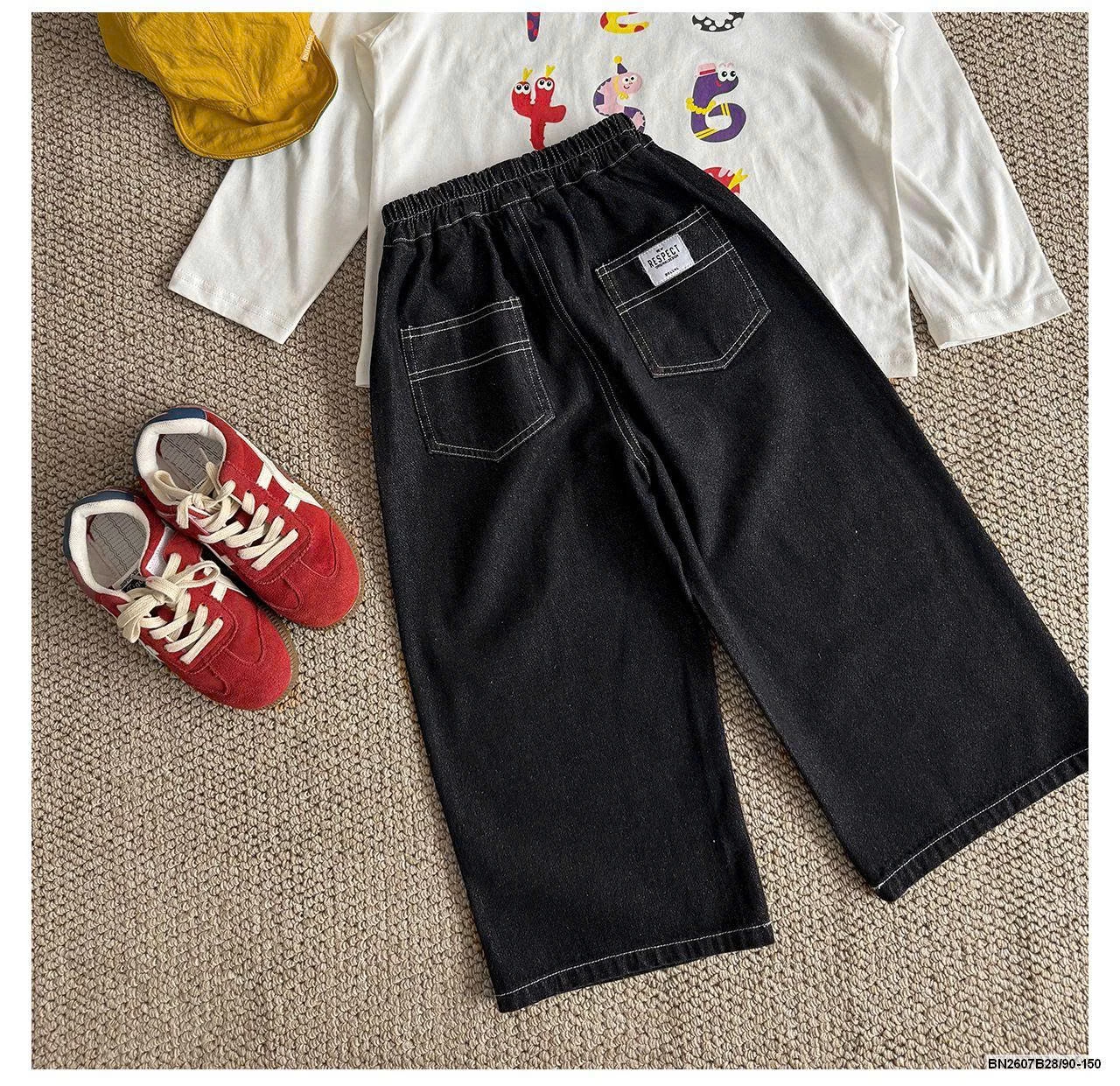 QUẦN JEAN SUÔNG ĐEN