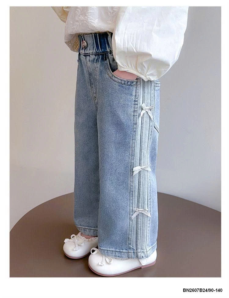 QUẦN JEAN ĐÍNH NƠ SỌC BÊN