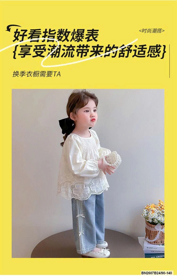 QUẦN JEAN ĐÍNH NƠ SỌC BÊN