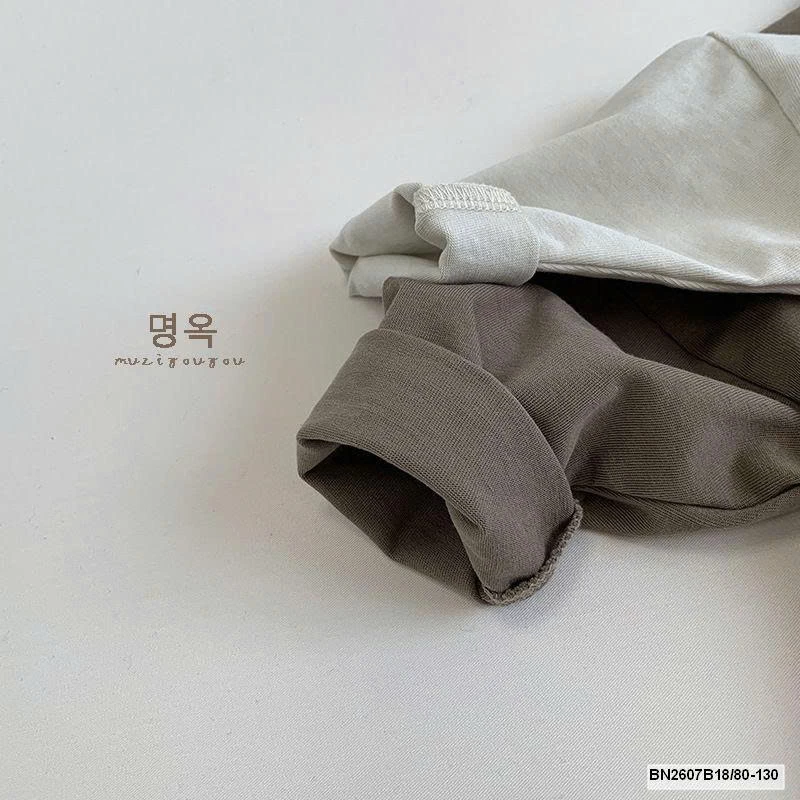 ÁO THUN DÀI TAY TÚI NGỰC THỜI TRANG