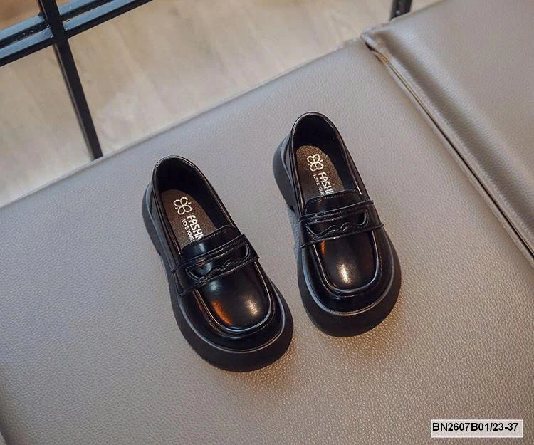 GIÀY MOCA QUỐC DÂN