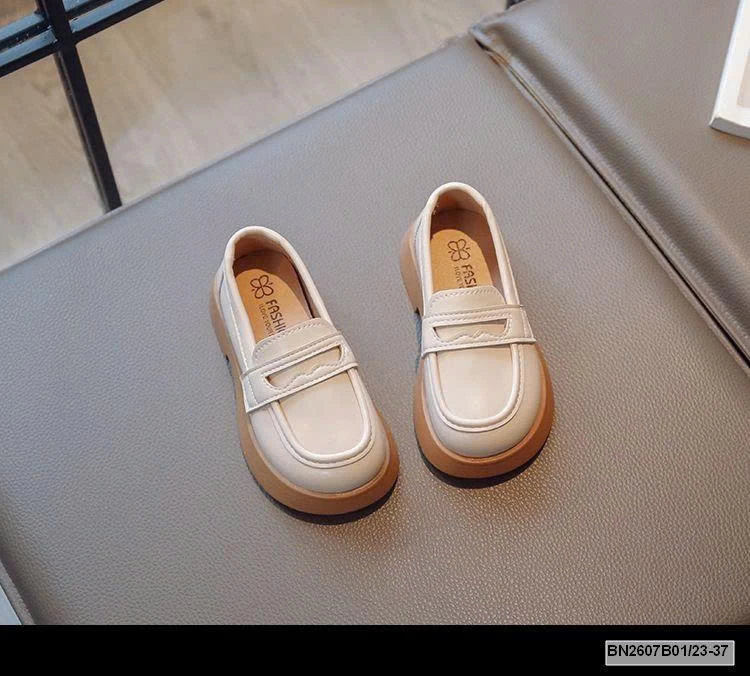 GIÀY MOCA QUỐC DÂN