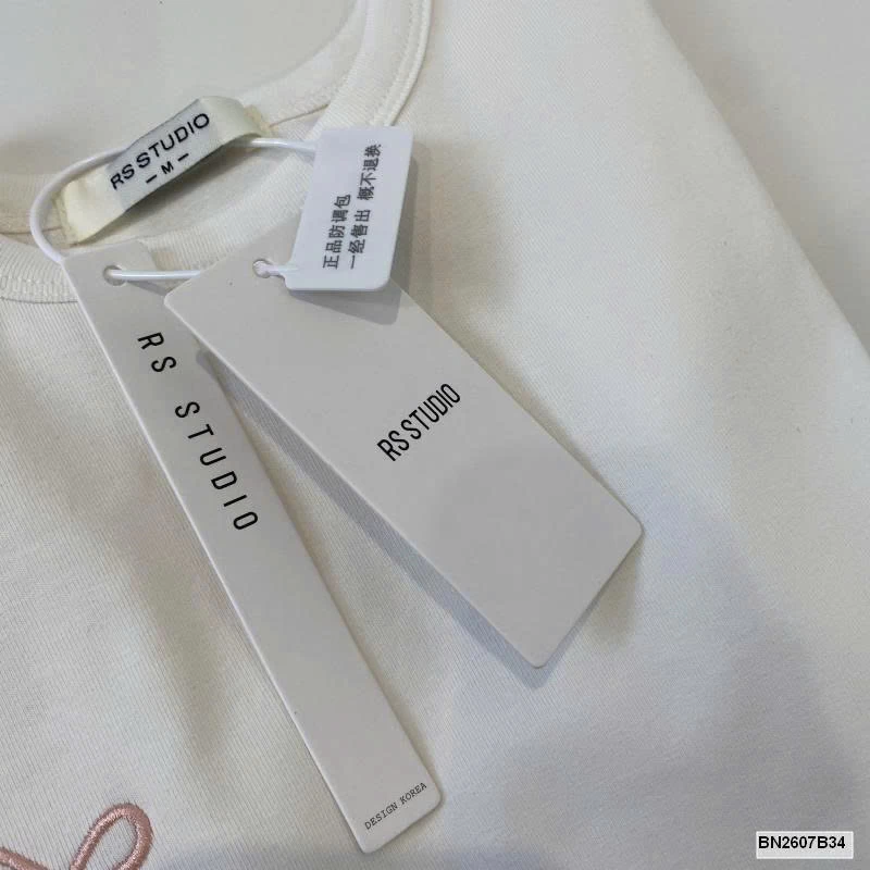 ÁO THUN NƠ RS.STUDIO