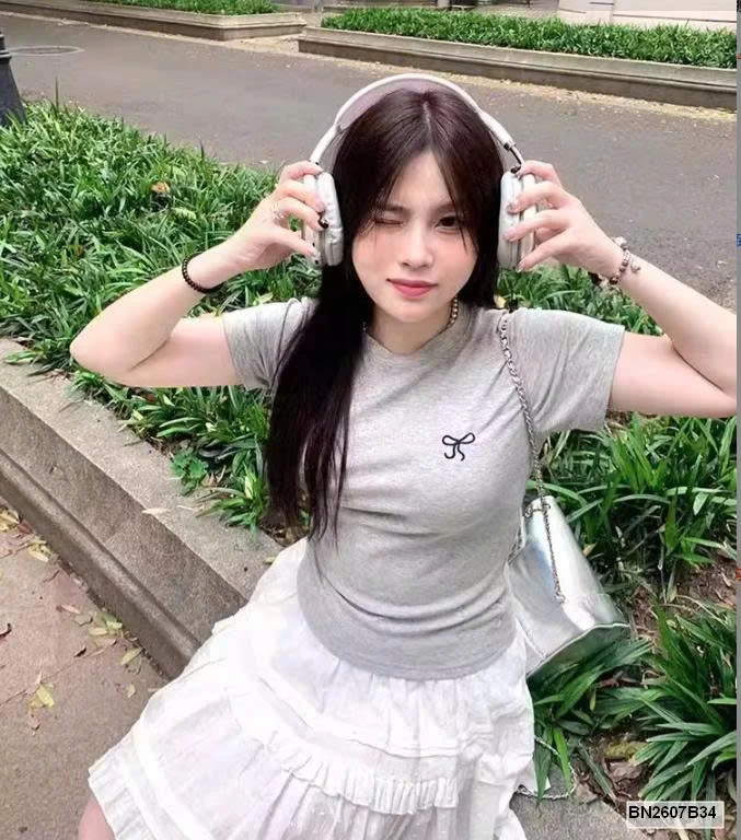 ÁO THUN NƠ RS.STUDIO