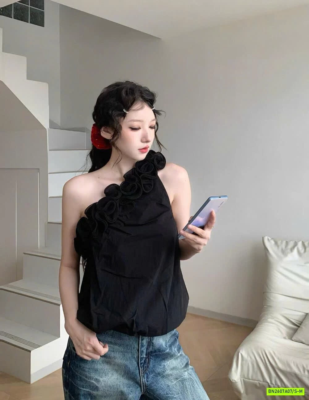 ÁO BÍ LỆCH VAI CỔ VIỀN BÈO WGWE