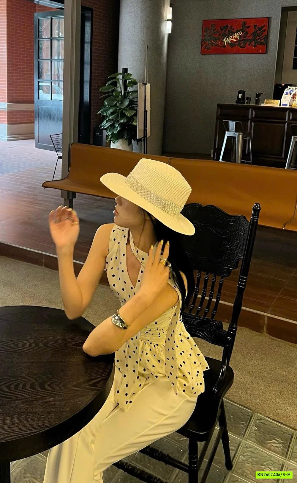 SƠ MI CHẤM BI LỆNH VAI RÚT EO WGWE