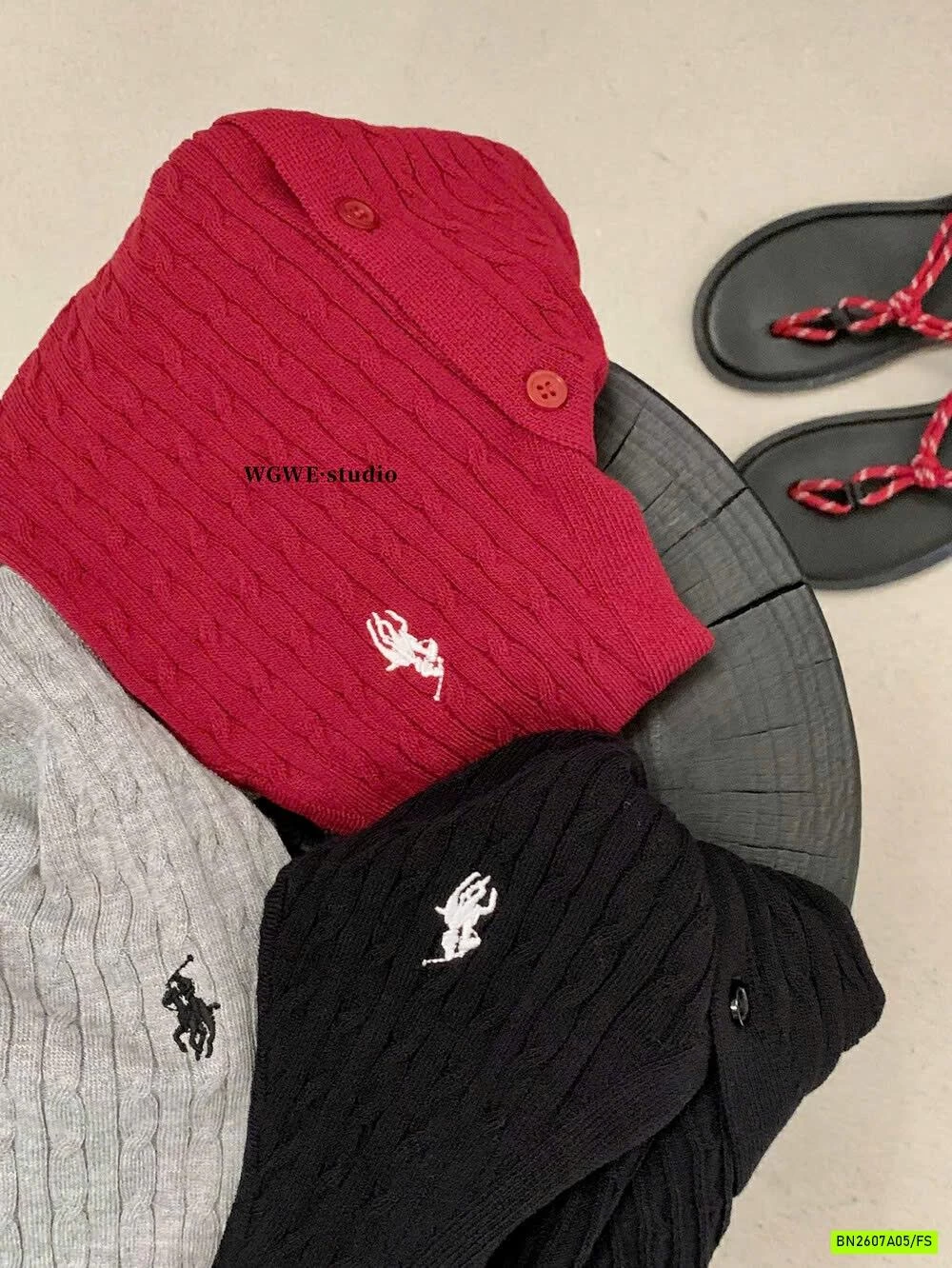 ÁO YẾM MONTOGHI LOGO NGỰA WGWE