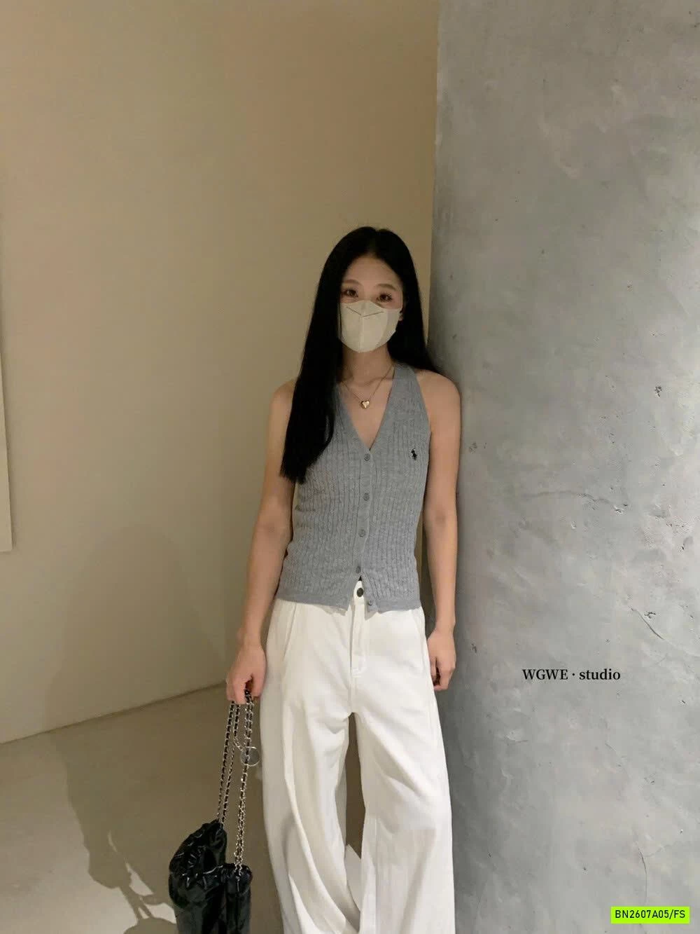 ÁO YẾM MONTOGHI LOGO NGỰA WGWE