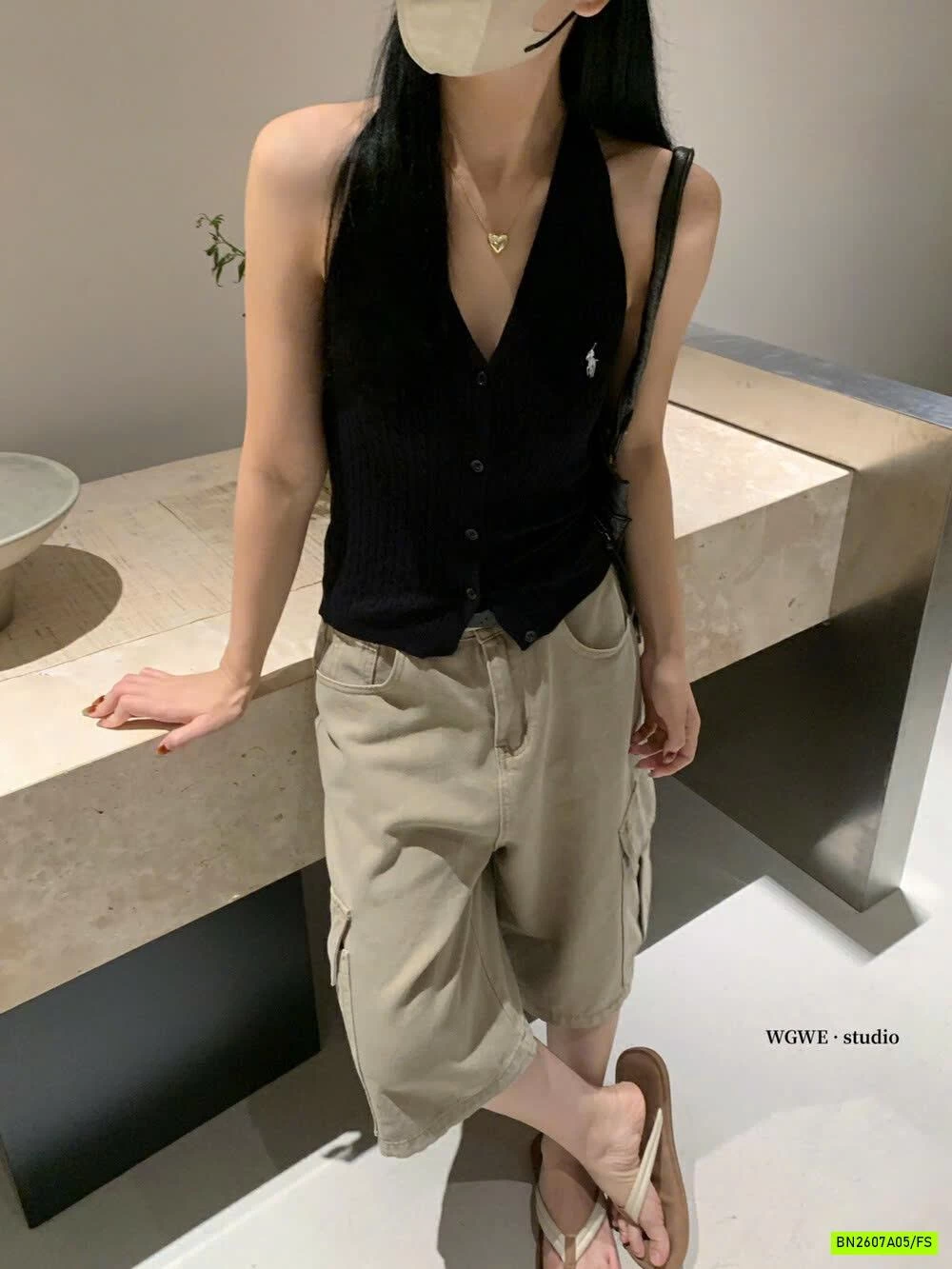 ÁO YẾM MONTOGHI LOGO NGỰA WGWE