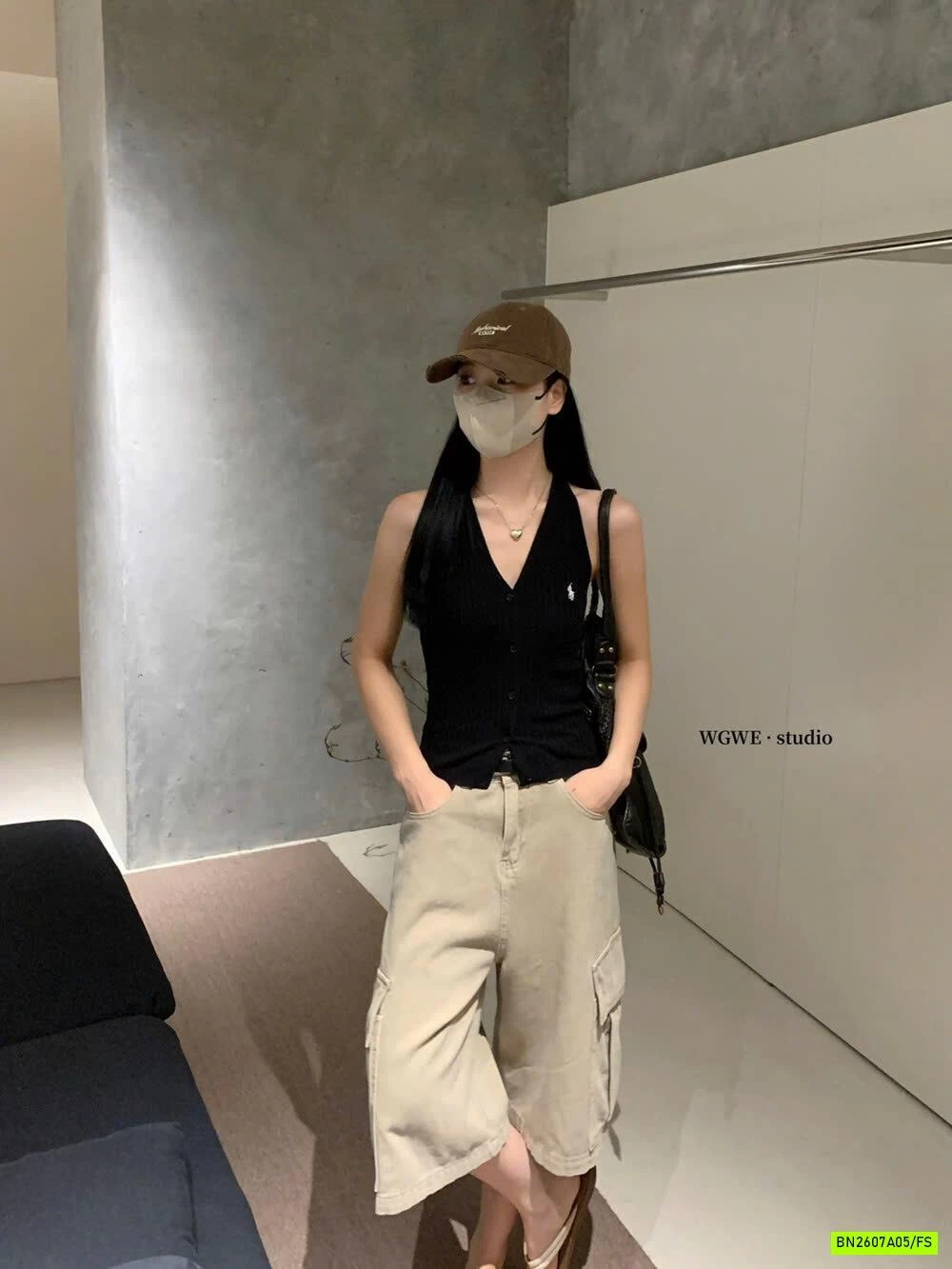 ÁO YẾM MONTOGHI LOGO NGỰA WGWE