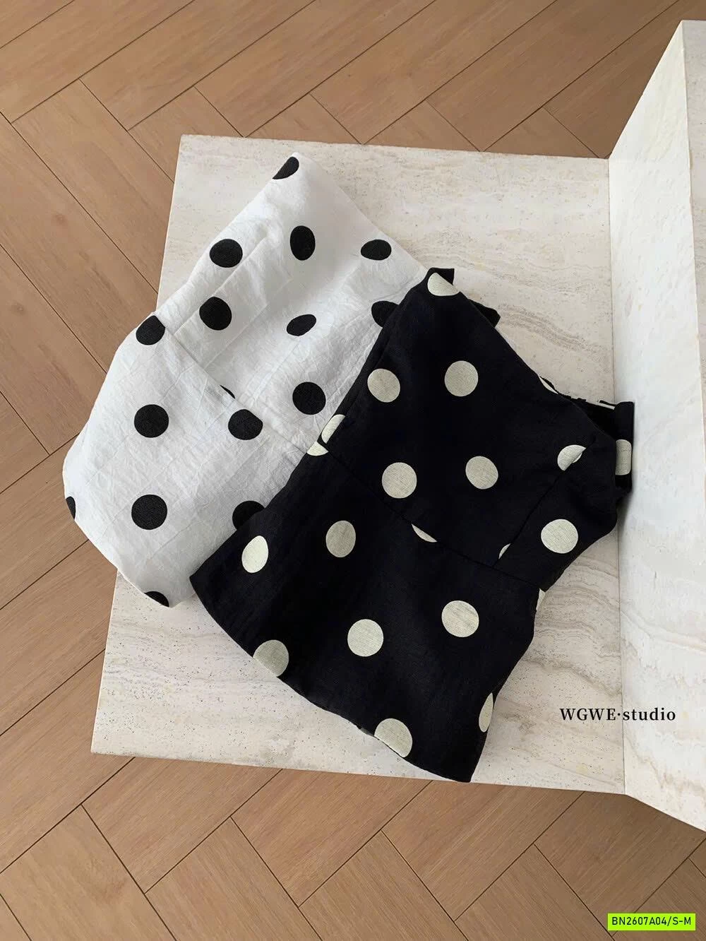 ÁO ỐNG CHẤM BI KIỂU PHÁP WGWE