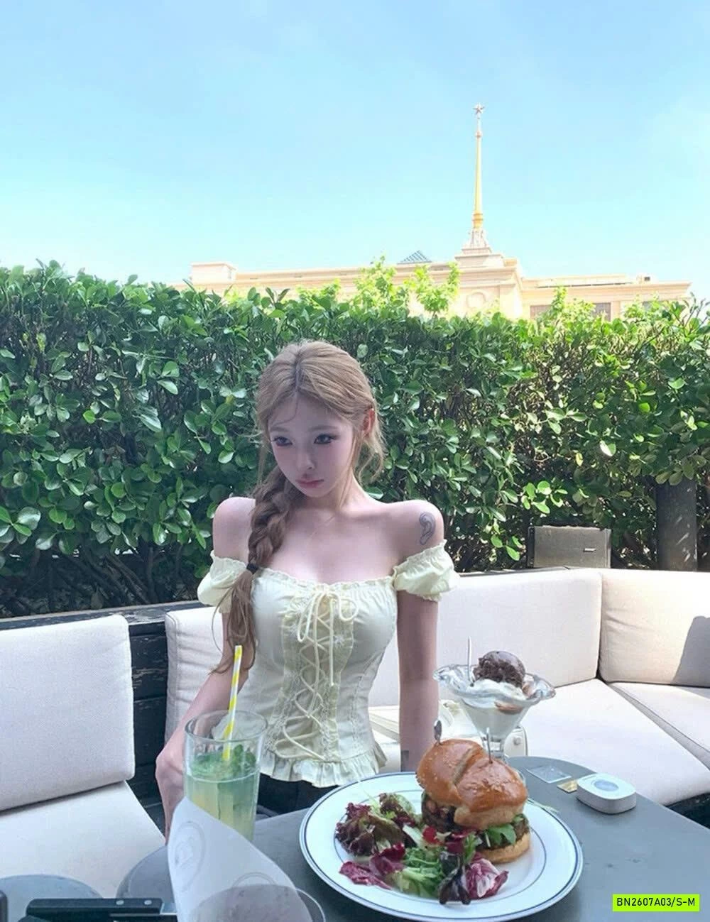 SƠ MI TAY BỒNG CỔ VUÔNG WGWE