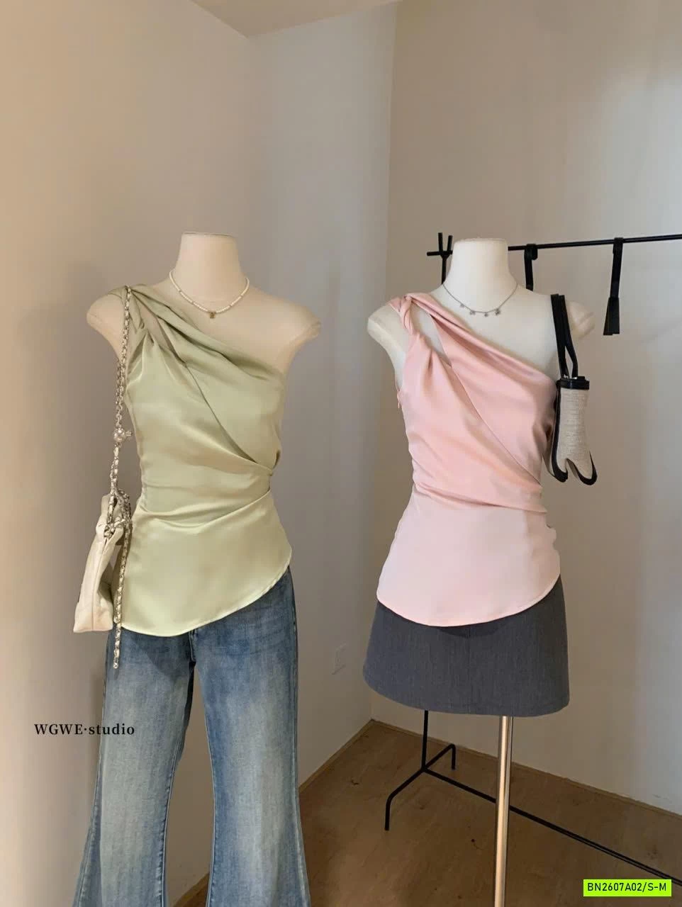 ÁO LỤA LỆNH VAI WGWE