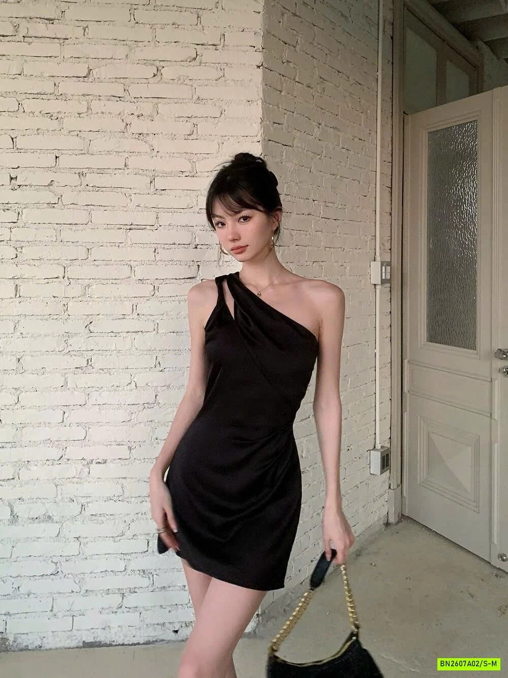 ÁO LỤA LỆNH VAI WGWE