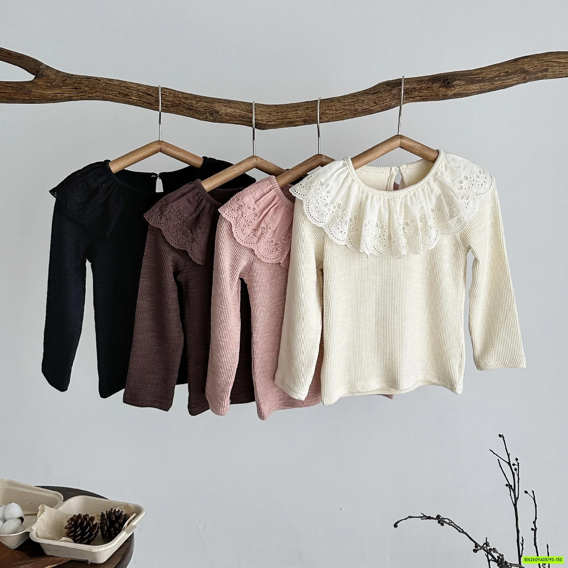 ÁO DỆT PHỐI CỔ REN KUMAI