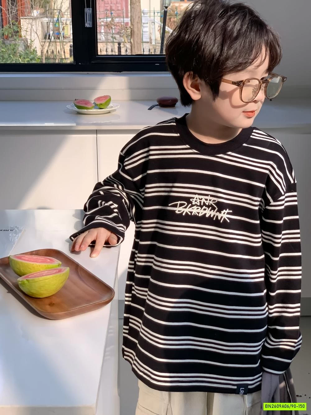 ÁO THUN KẺ NGANG KUMAI