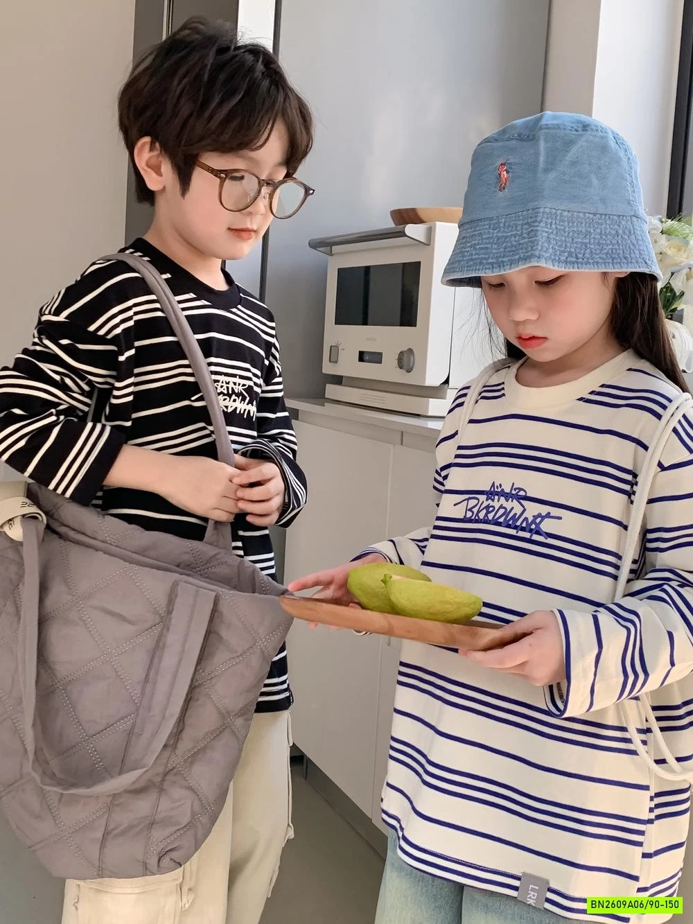 ÁO THUN KẺ NGANG KUMAI