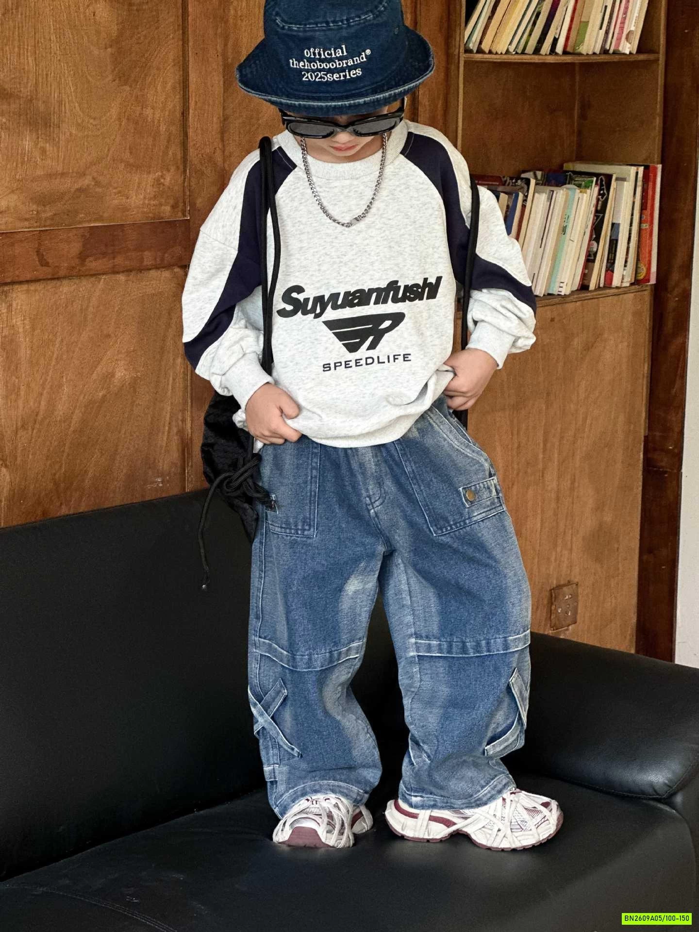 ÁO NỈ XÁM PHỐI VIỀN TAY