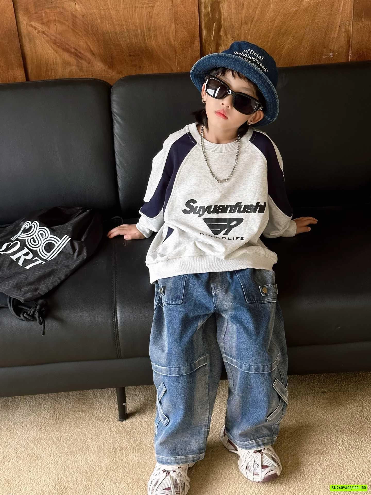 ÁO NỈ XÁM PHỐI VIỀN TAY