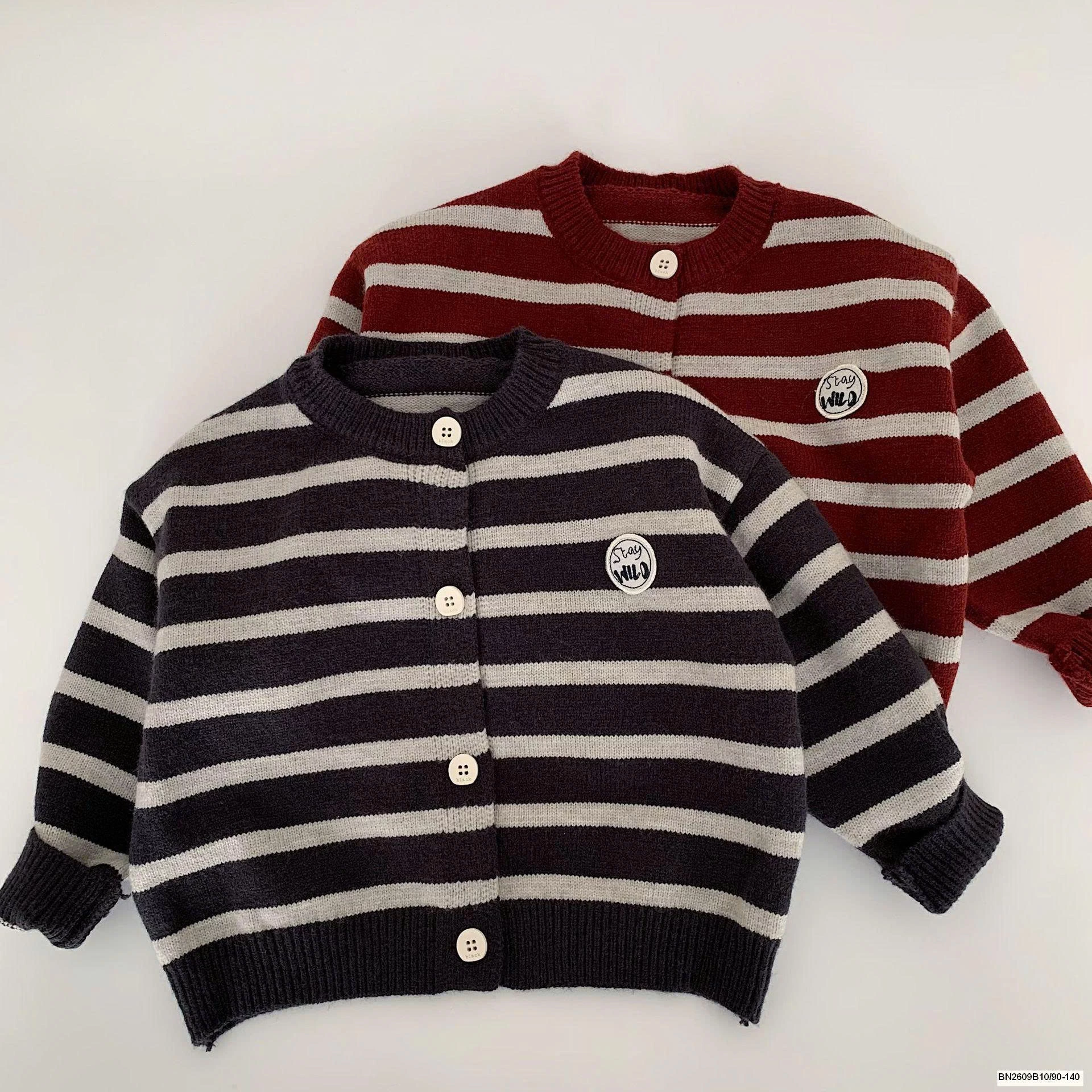 ÁO LEN KẺ NGANG THỜI TRANG ĐÓNG CÚC