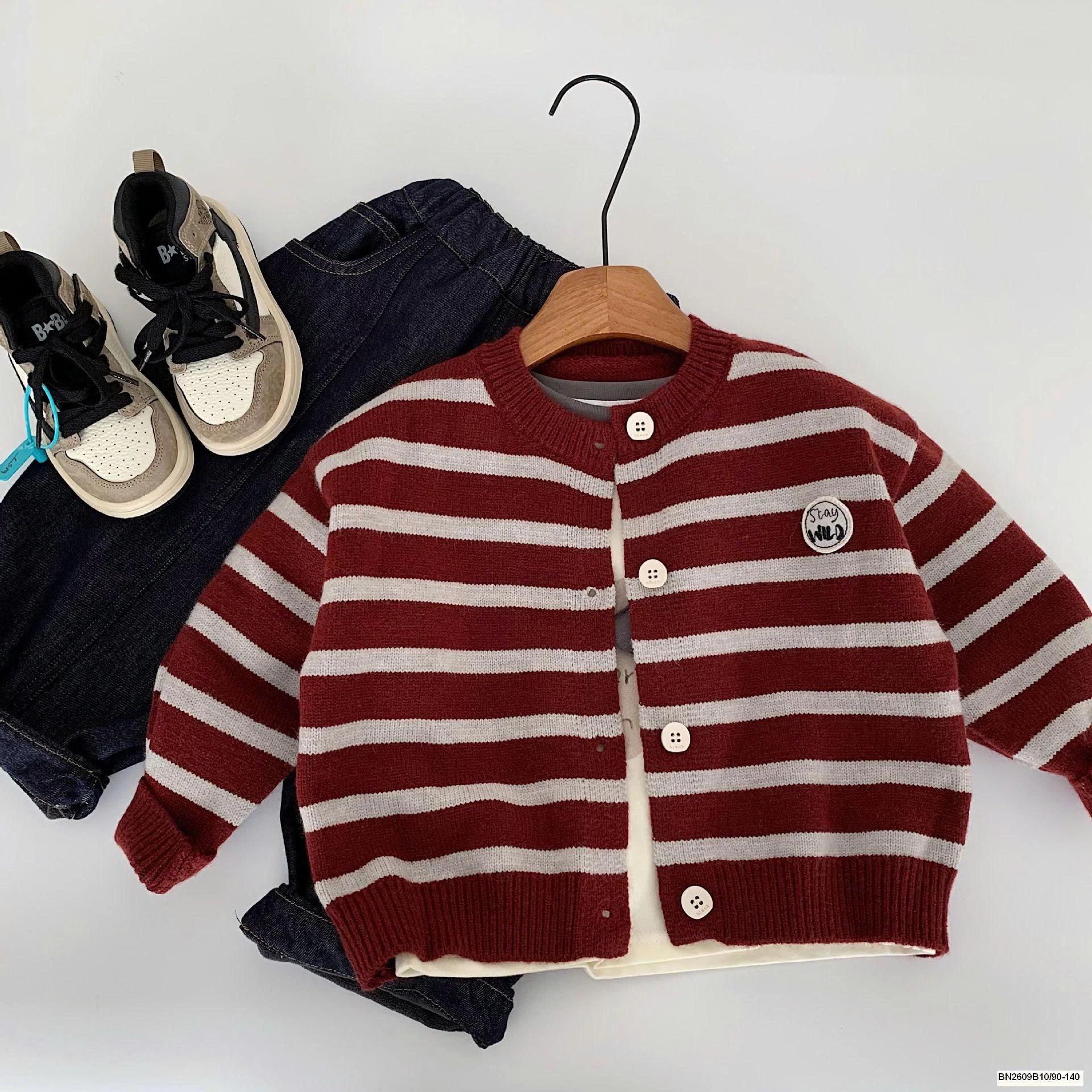 ÁO LEN KẺ NGANG THỜI TRANG ĐÓNG CÚC