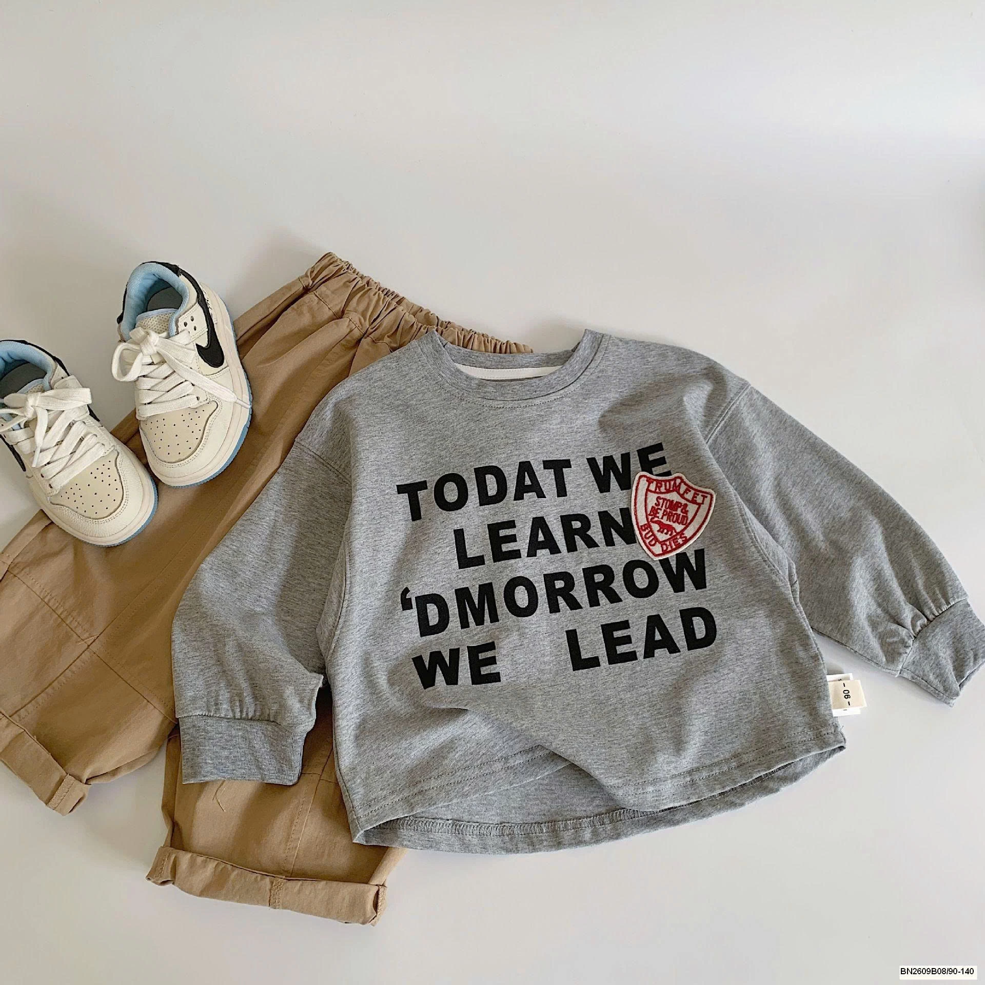 ÁO THUN DÀI TAY IN CHỮ ĐÍNH LOGO