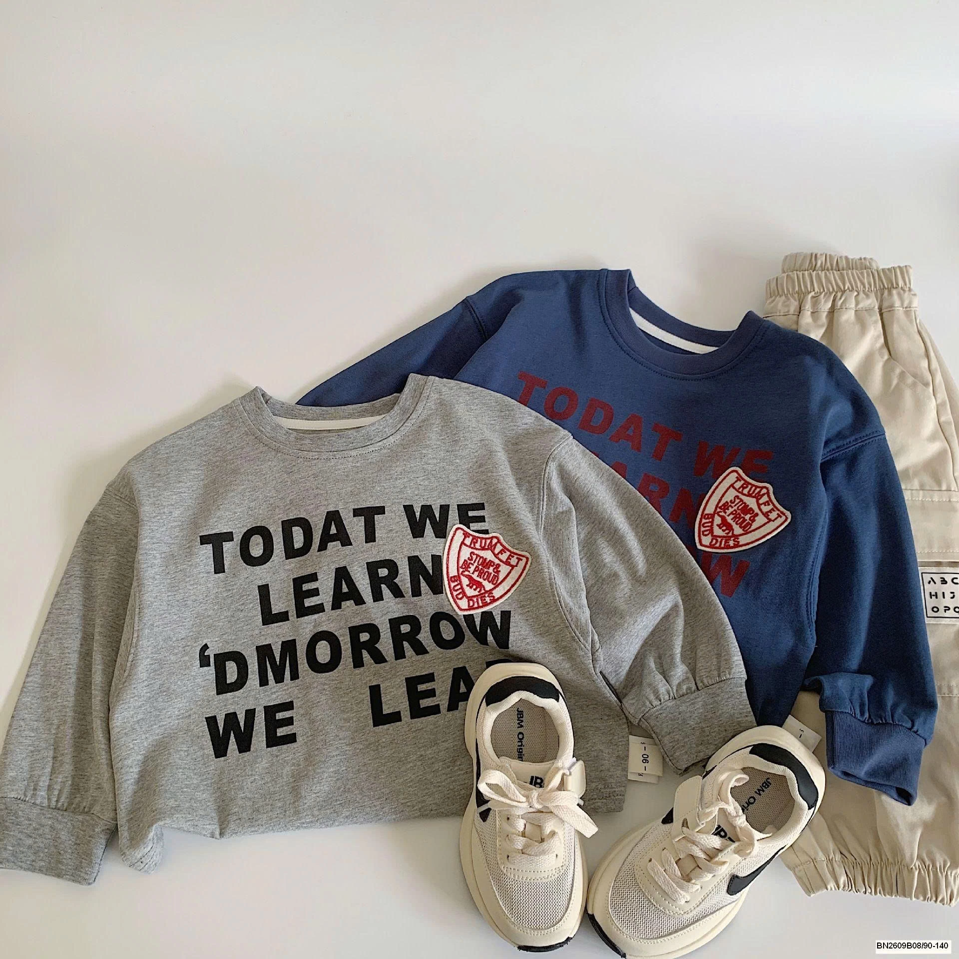 ÁO THUN DÀI TAY IN CHỮ ĐÍNH LOGO