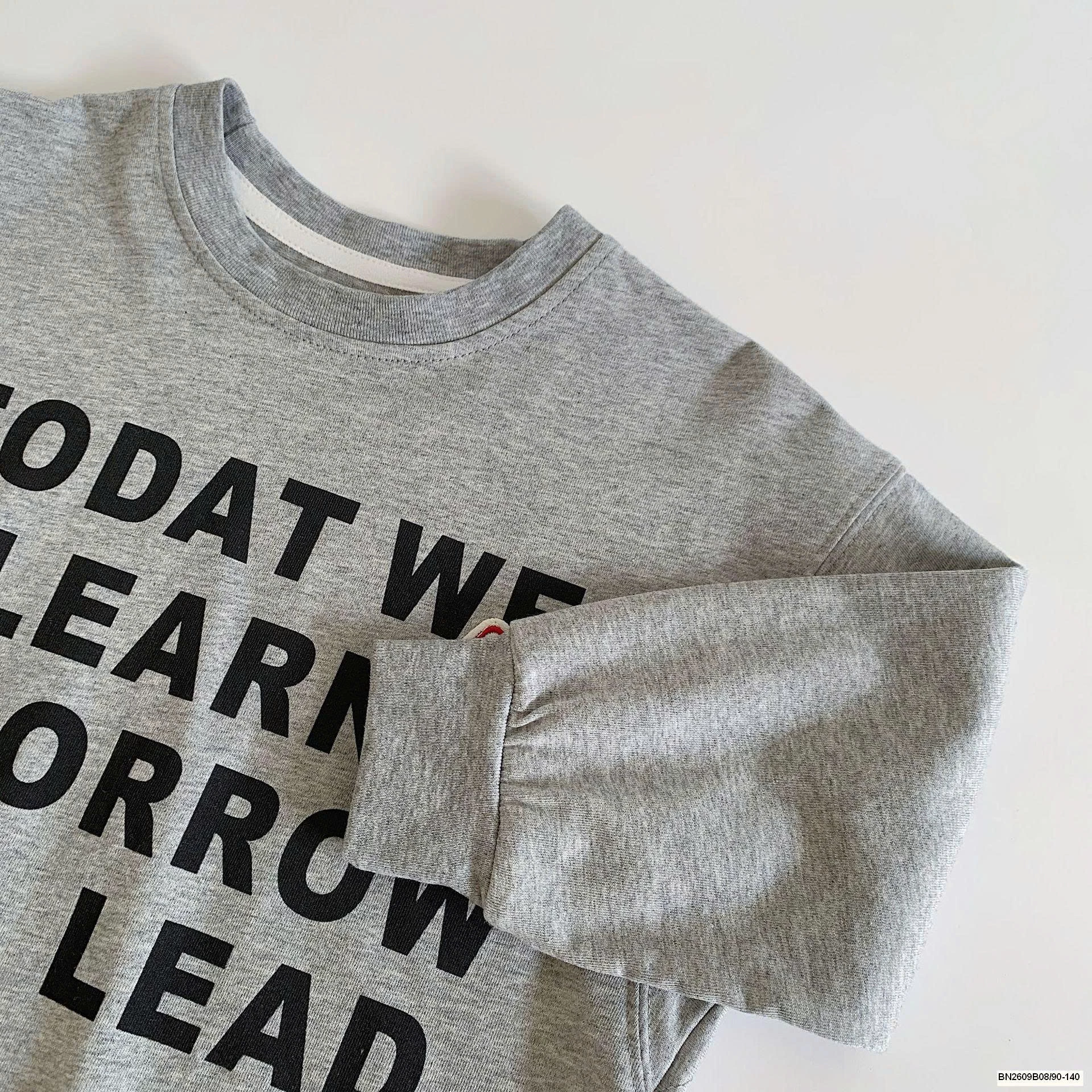 ÁO THUN DÀI TAY IN CHỮ ĐÍNH LOGO