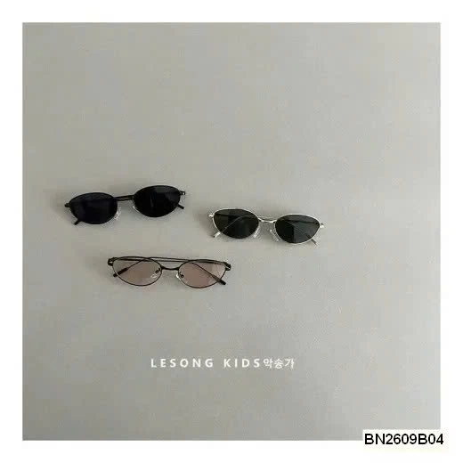 KÍNH RÂM THỜI TRANG MẮT BẦU DỤC