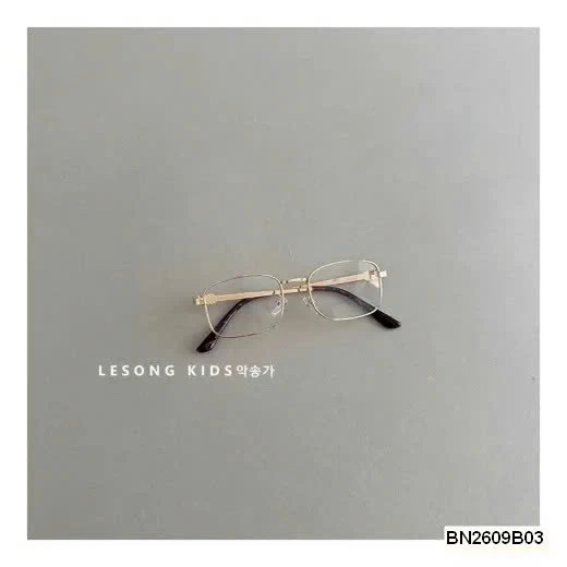 KÍNH RÂM THỜI TRANG CHO BÉ