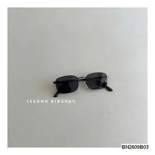 KÍNH RÂM THỜI TRANG CHO BÉ